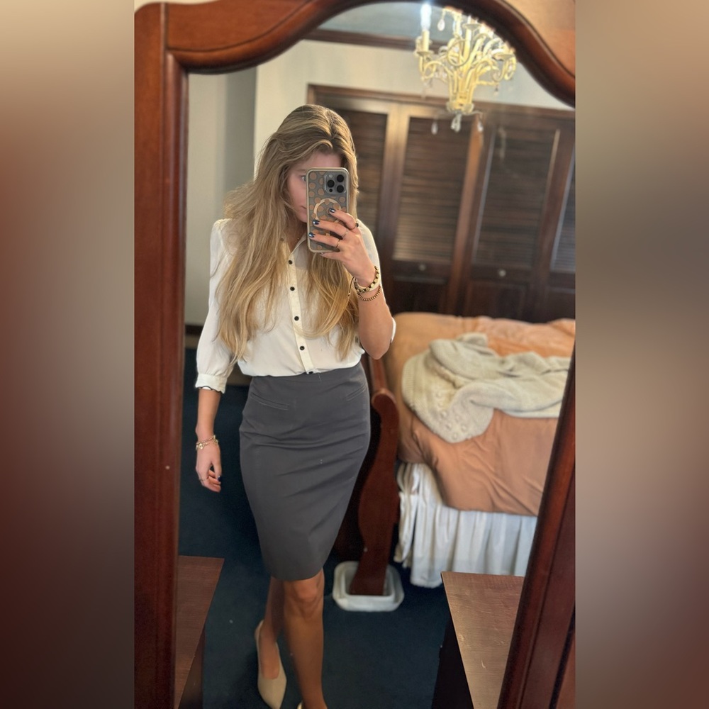 TWO Banana Republic Pencil Skirts size 0/small